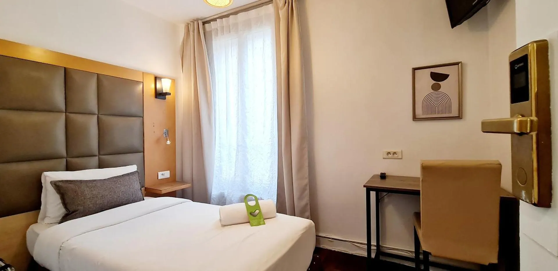 Hotel de France 18 Parijs