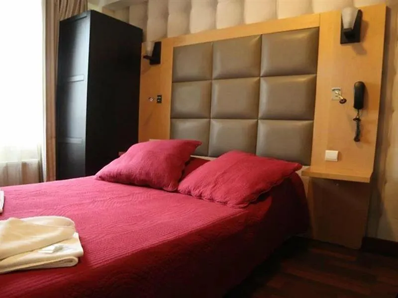 Hotel De France Paris 0*,
