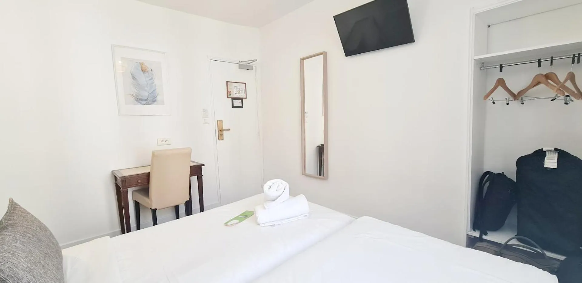 פריז Hotel De France 18