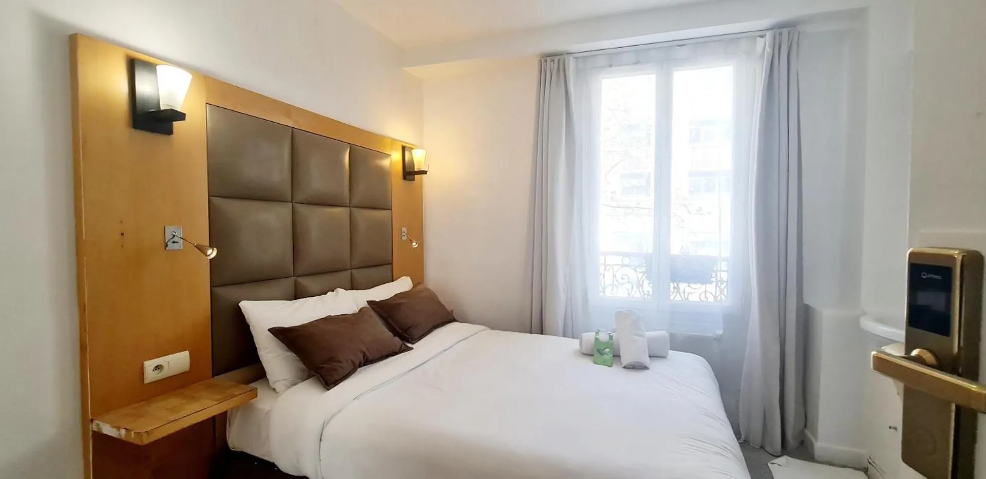 פריז Hotel De France 18