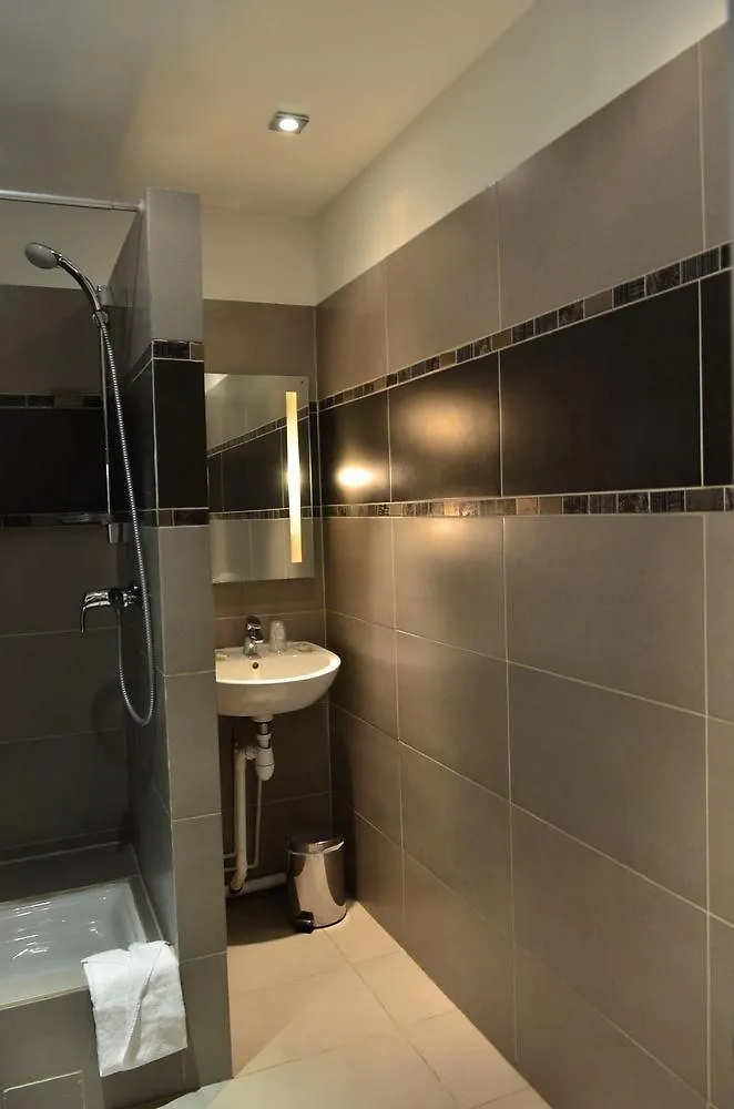 פריז Hotel De France 18