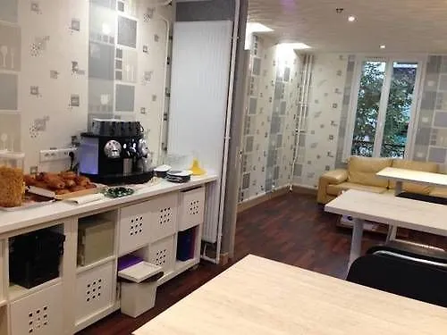 פריז Hotel De France 18 0*,  צרפת